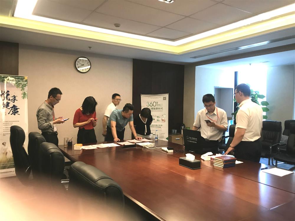 英国上市公司官网365举办员工健康体测活动