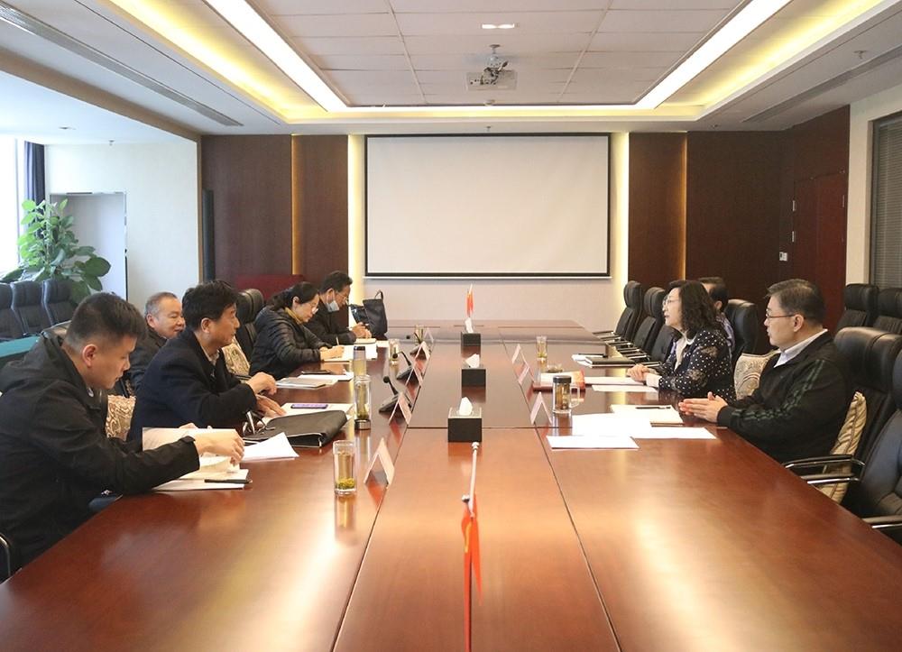 第二十二党史学习教育巡回指导组到英国上市公司官网365调研指导